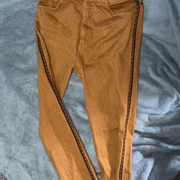 *VERY YEEHAW* JeanTonic Brand Straight Leg Tan Denim Pants With Cowboy Detail - Picture 5 of 5